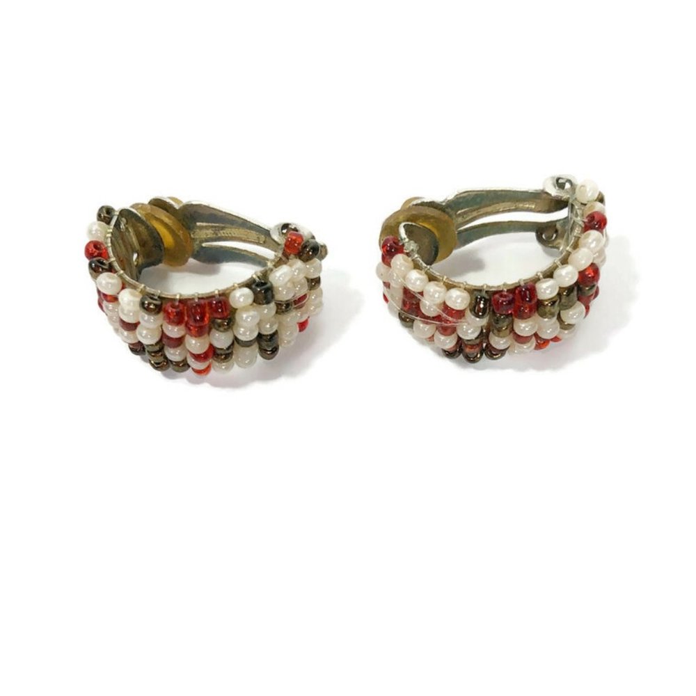 VINTAGE 1950's Red and White Seed Bead Ear Cuff Clip On Earrings